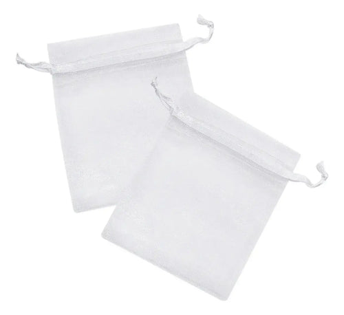 Bolsita blanca de organza con cordón