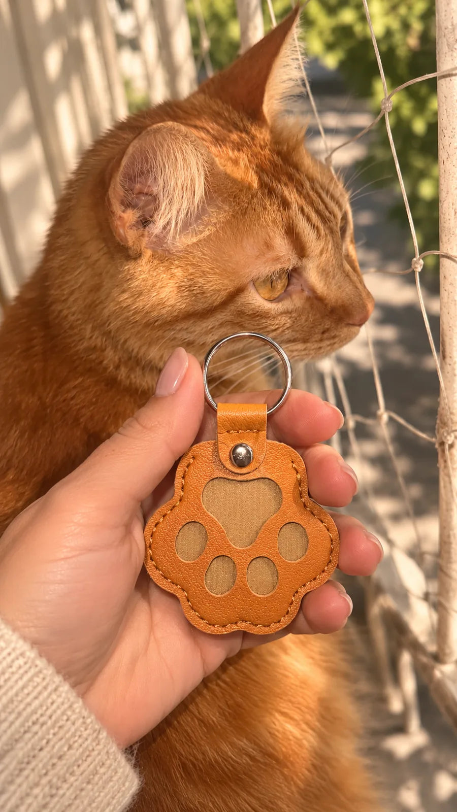 Huellita Guardapelos color Dulce de leche